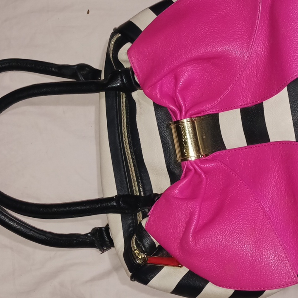Betsey Johnson purse